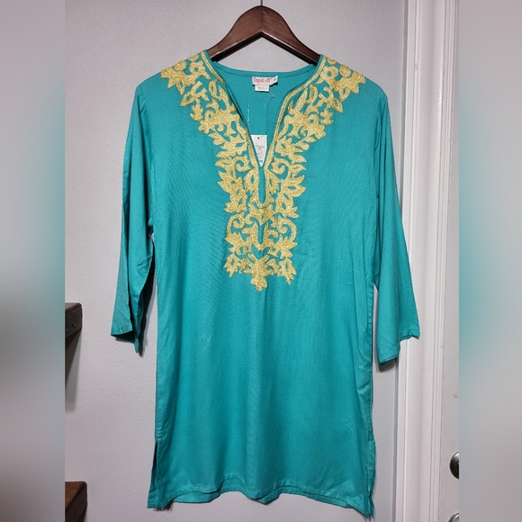 NEW Top It Off Turquoise Tunic Top with Gold Embroidery Woman's Size Small - Picture 1 of 9